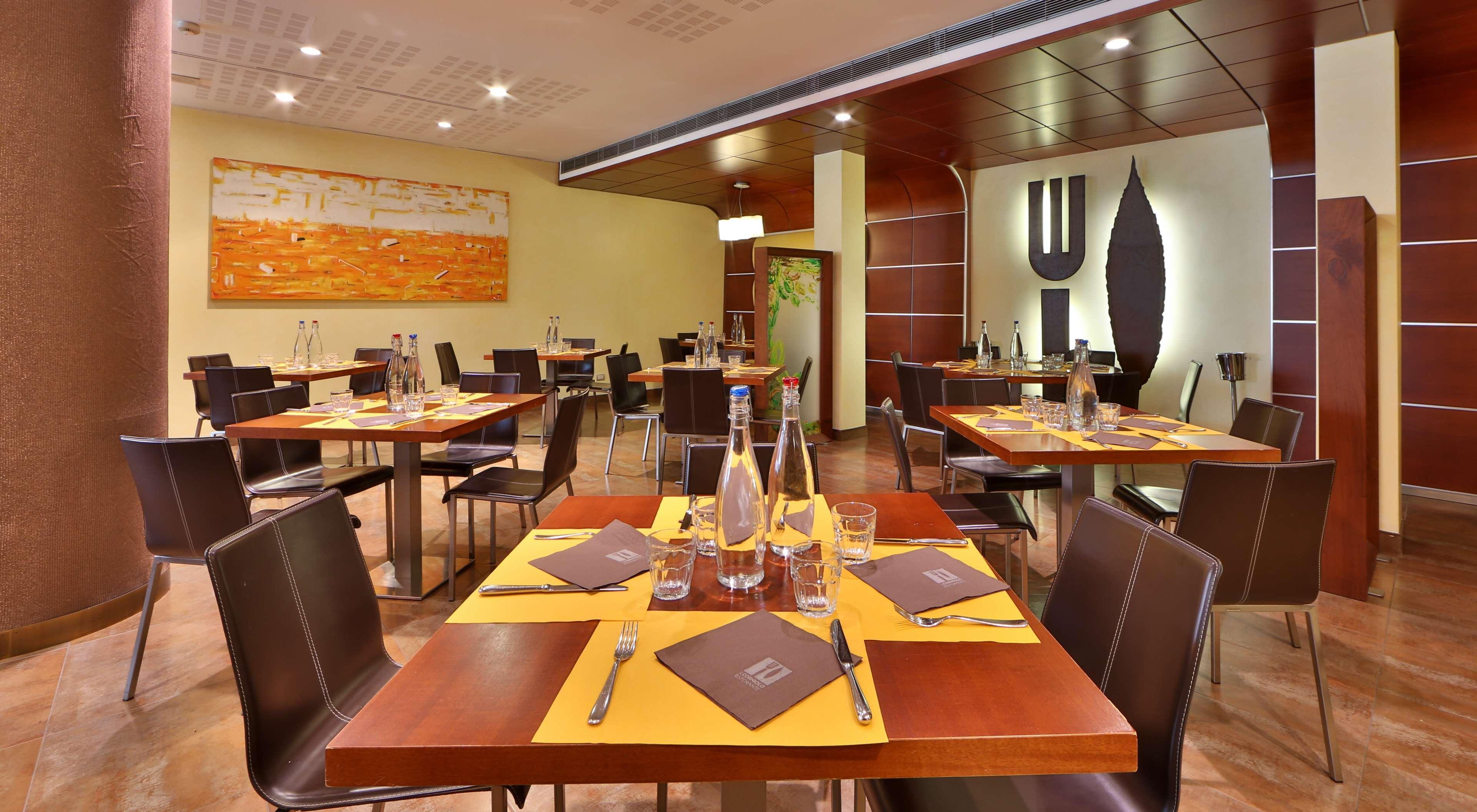Best Western Plus Hotel Le Favaglie Cornaredo Exterior foto
